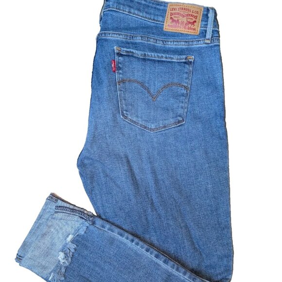 Levis 711 Skinny Distressed Capri Jeans - Size 31 - Medium Blue Wash - Picture 1 of 5